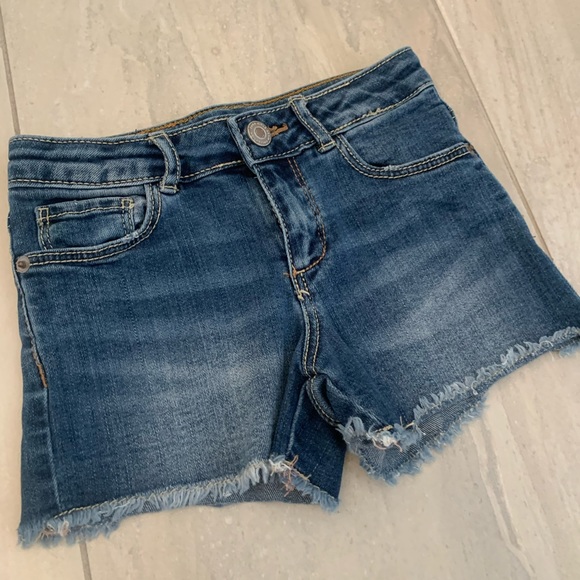 Zara Girls Casual Collection Denim Shorts - Size 6 - Picture 1 of 4